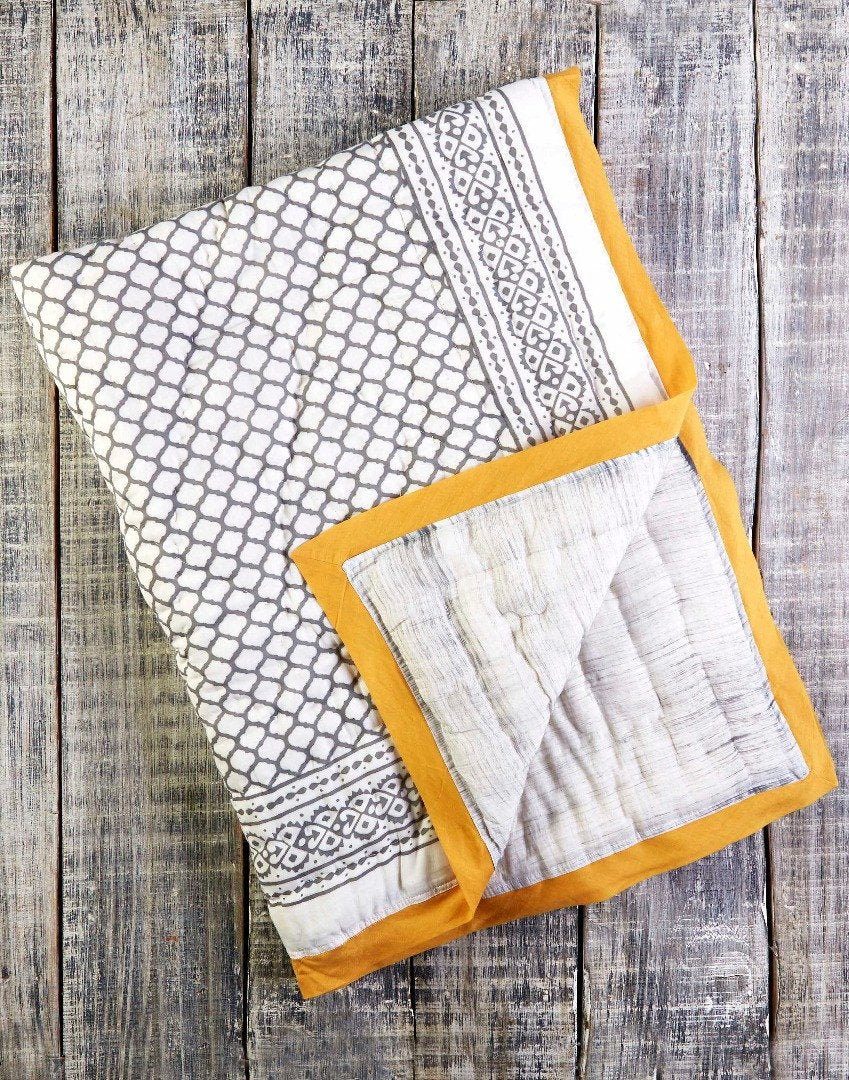 ERAWAN COTTON QUILT